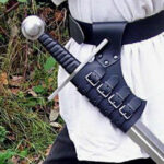 Schwerthalter Braun oder Schwarz