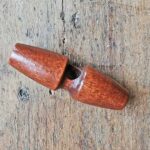 Knebel aus Holz rot